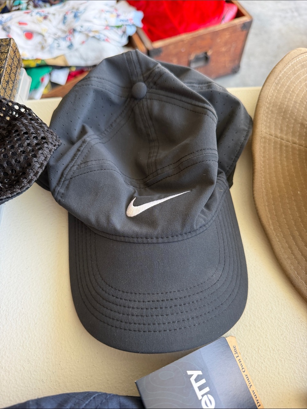 (11) Men's Baseball Caps - Assorted Brands Nike north face billabong bundle. - Picture 4 of 13
